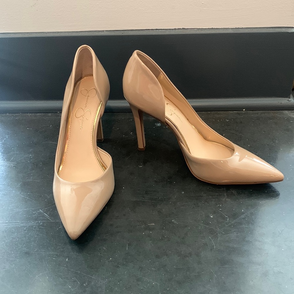 Jessica Simpson nude pointed toe pumps